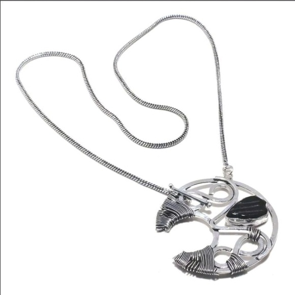 New Silver Wire Wrapped Cresent Moon Carved Black Onyx Necklace. - Picture 1 of 7
